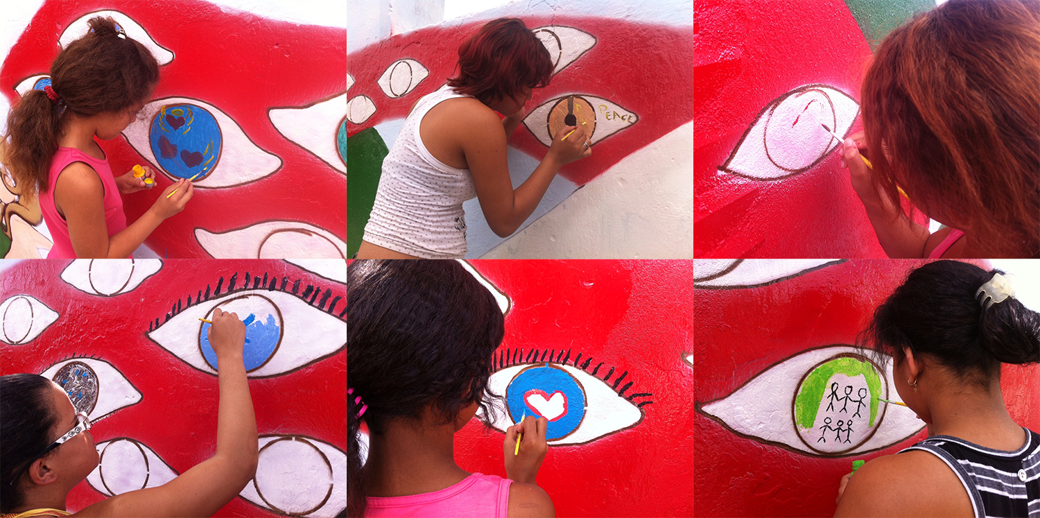 03_4girlsPainting